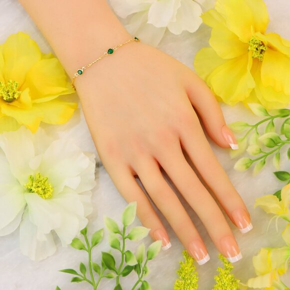 Minimalist Bracelet, Sleek & Modern Design, Women’s Fashion, YC110496-B - Picture 2 of 10